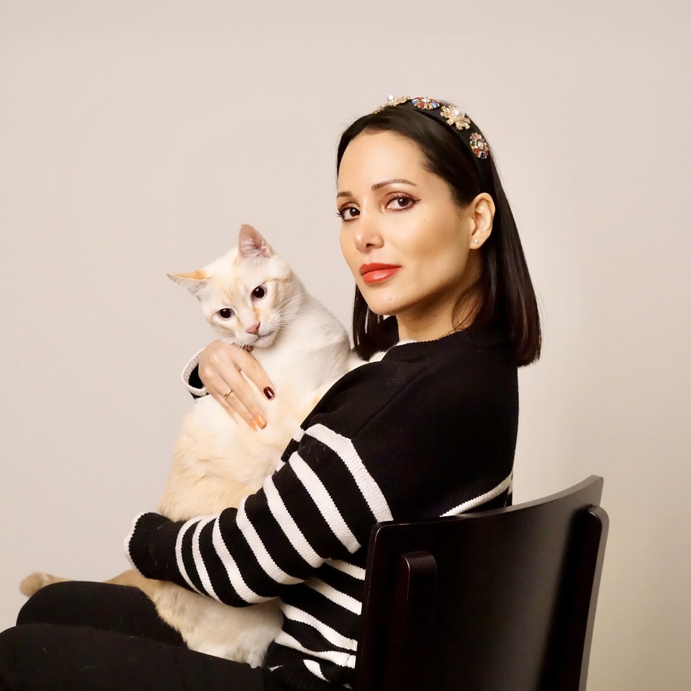 Meet your Posher, Claudia